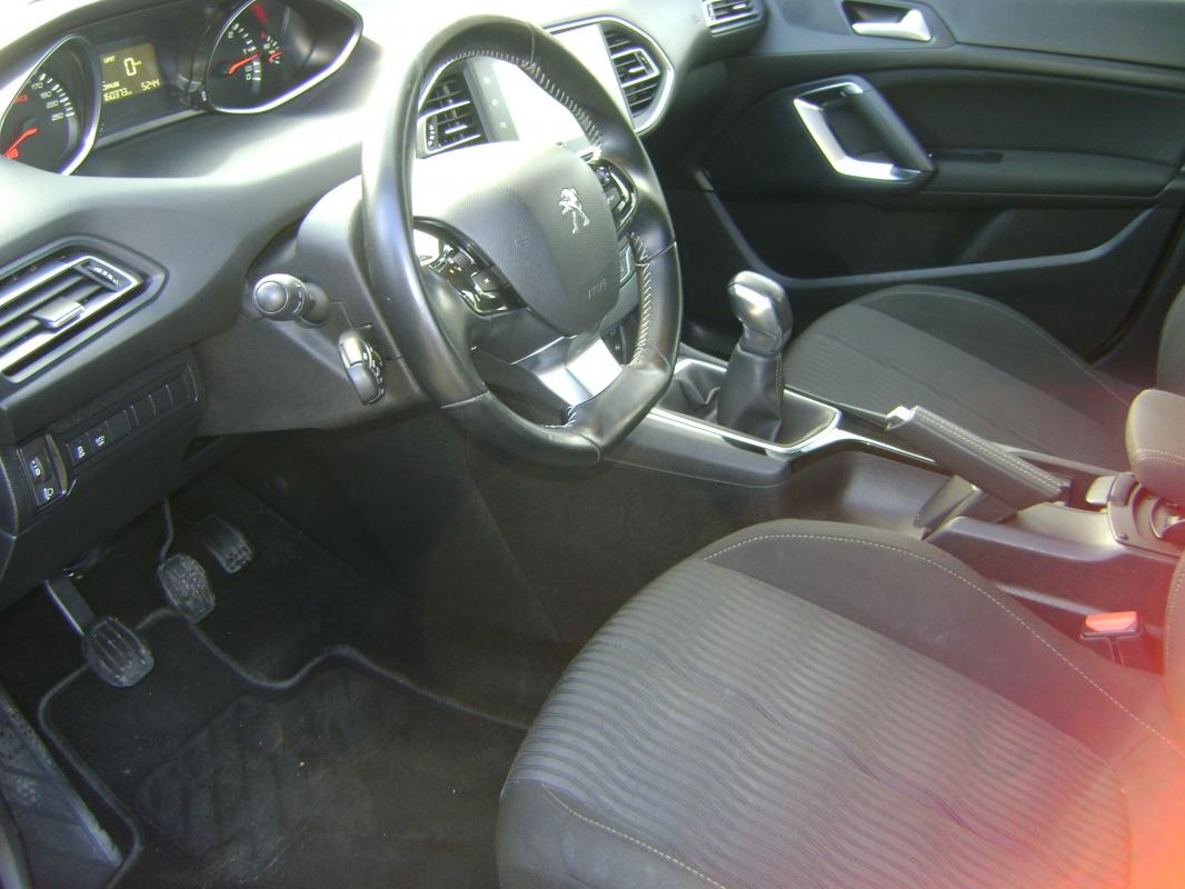 Peugeot 308 1.6 HDI 100CV 308 – Image 4