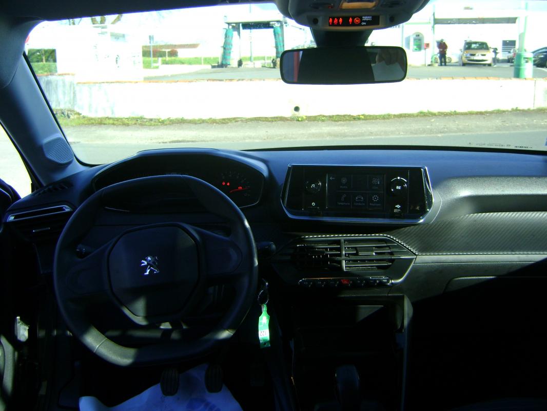 Peugeot 208 1.2 PURETECH 75 S&S BVM5 LIKE 208 – Image 6