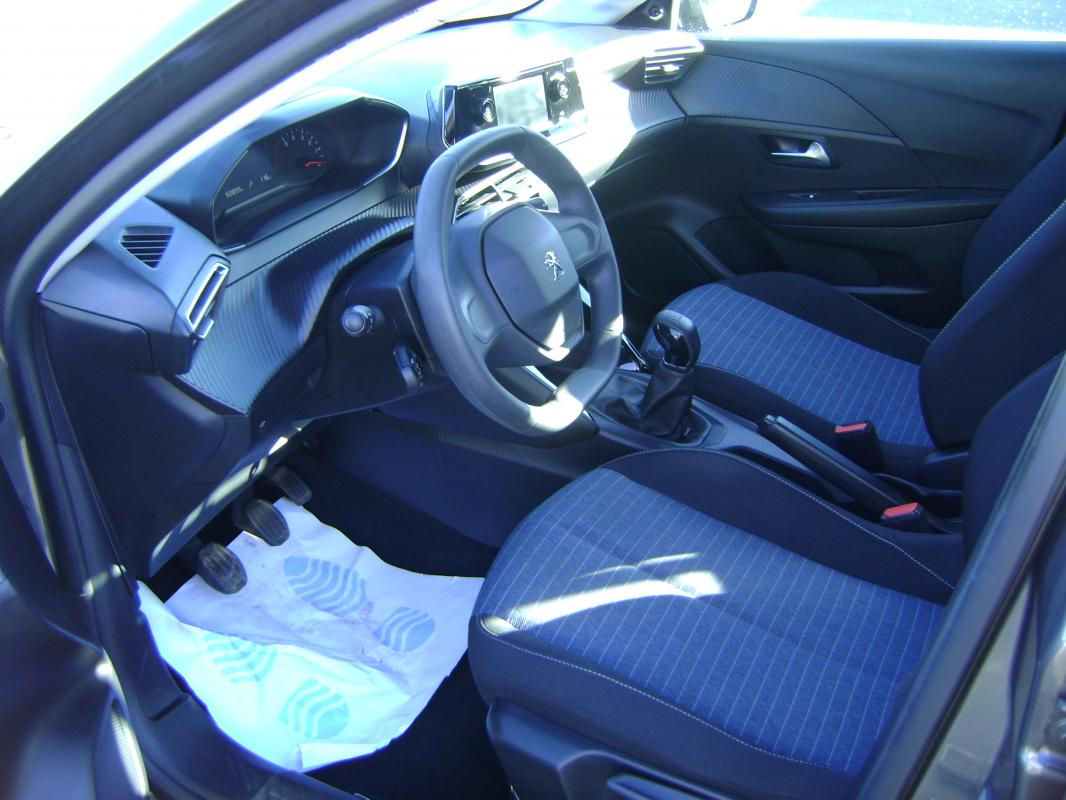 Peugeot 208 1.2 PURETECH 75 S&S BVM5 LIKE 208 – Image 4