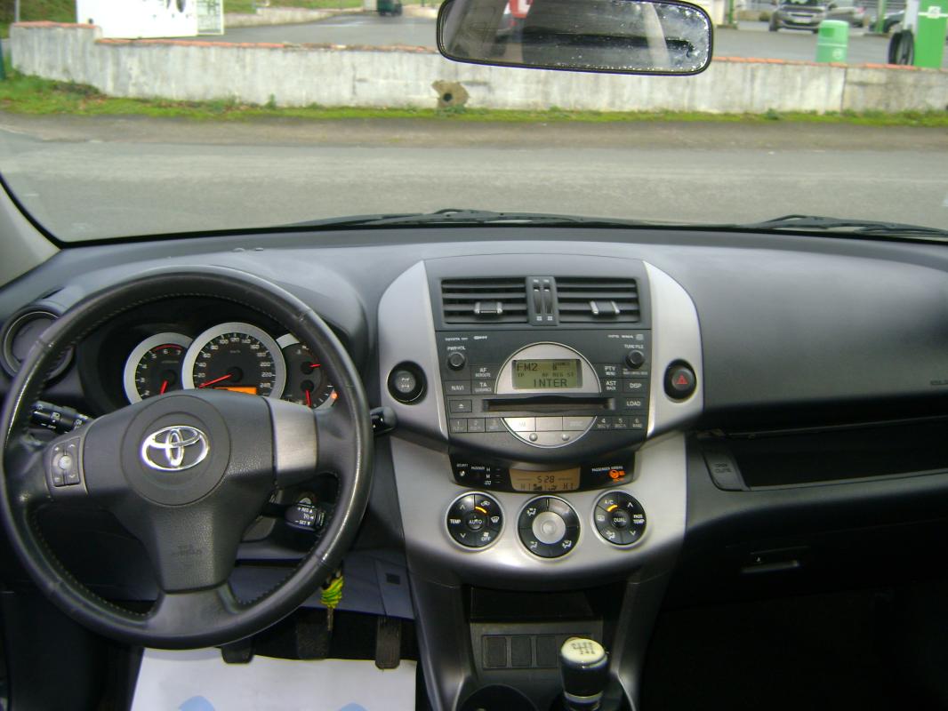 Toyota RAV4 2.2 D-4D 136CV RAV4 – Image 6